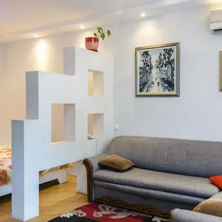 Studio On Nezavisimosti 57 Apartment Minsk